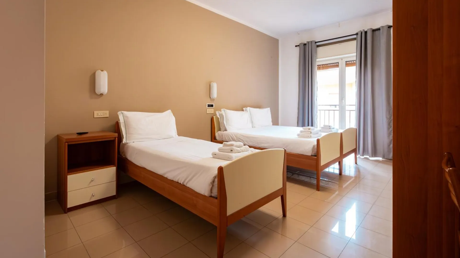 Ah Roma Hostel Italy