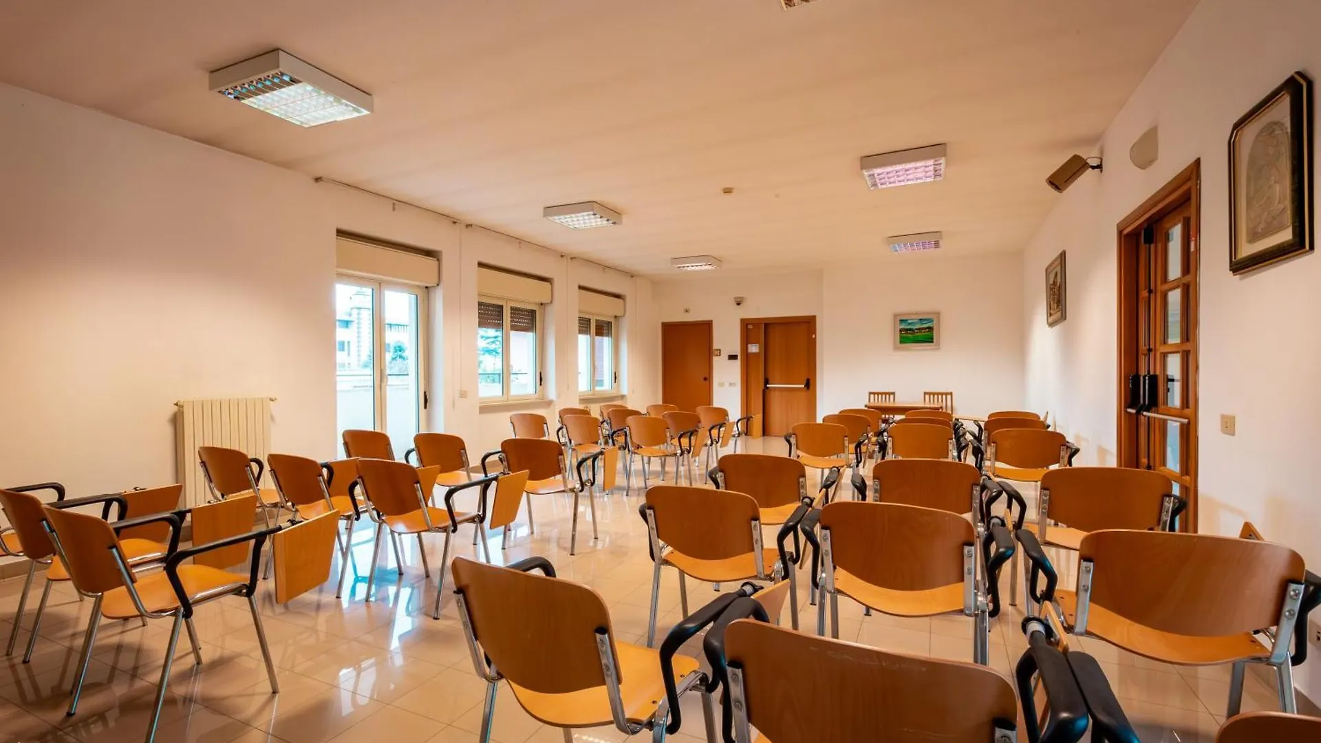 Ah Roma Hostel