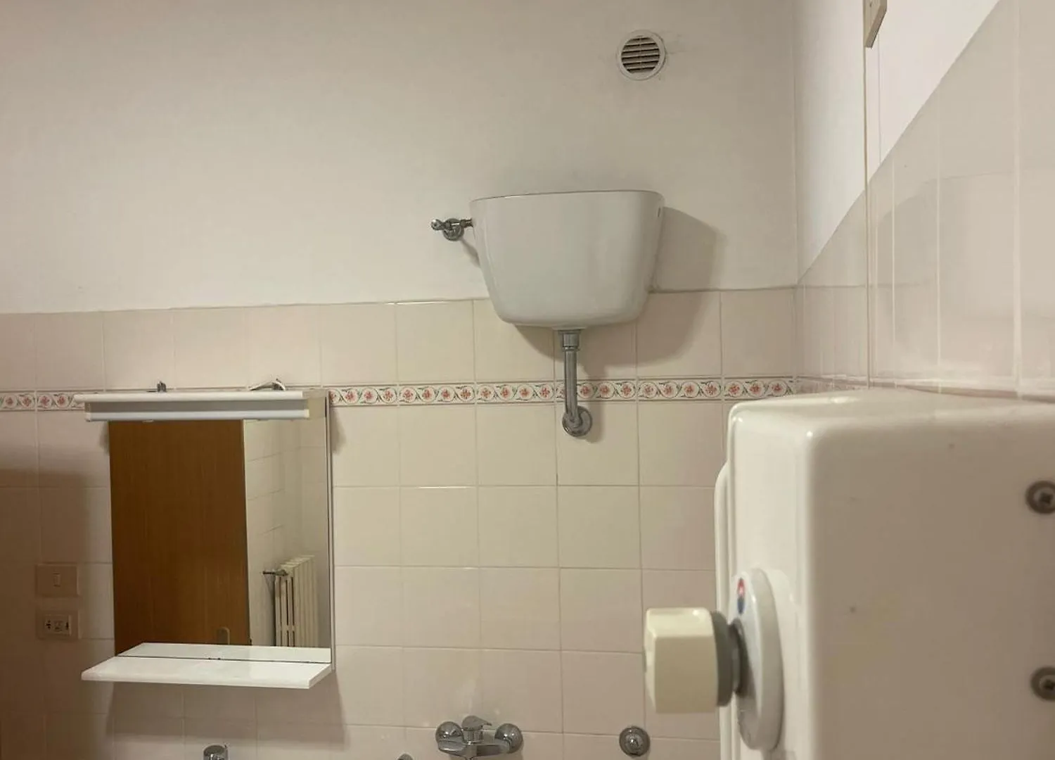 Ah Roma Hostel Italy