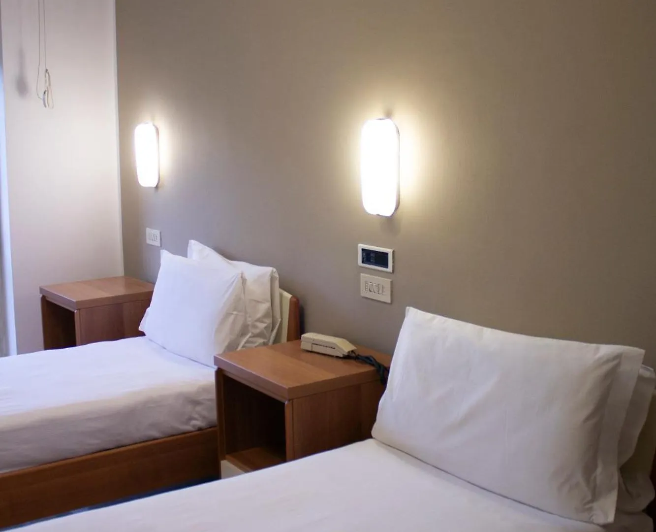 Ah Roma Hostel 0*, Rome Italy